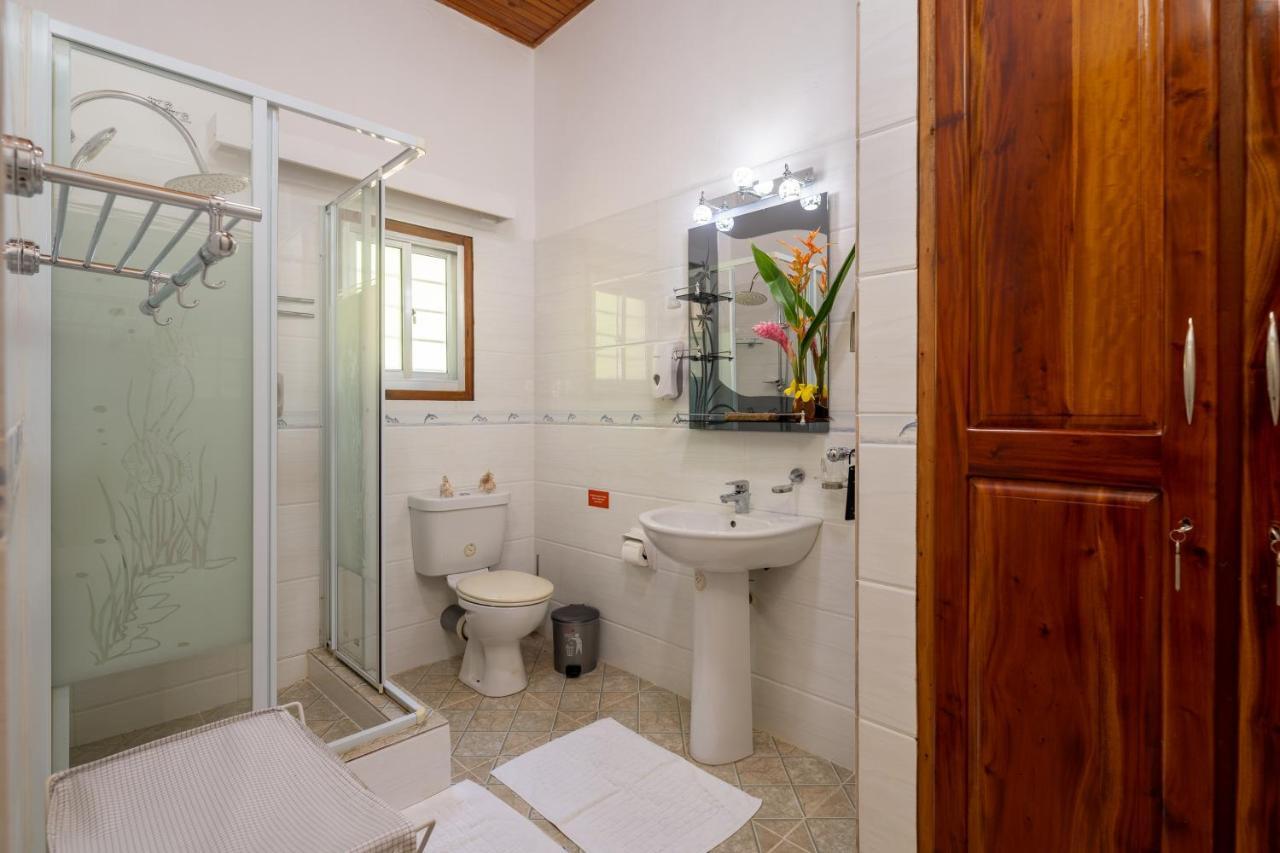 Anse a La Mouche Janes' Serenity Guesthouse מראה חיצוני תמונה